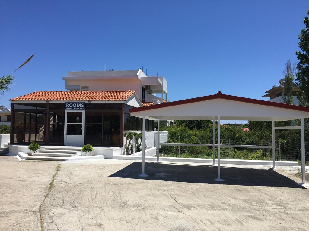法里拉基 马里塔吉阿尼旅馆酒店 外观 照片